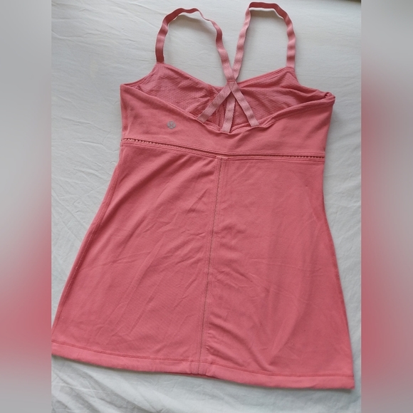 Lululemon Athletica Women  Active Tank with Built-in Bra - Picture 6 of 11